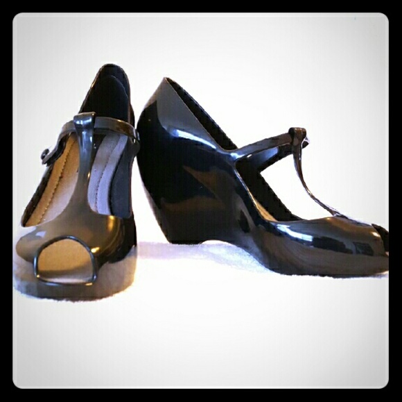 Wome Size 7 melissa Mary Jane Sandals