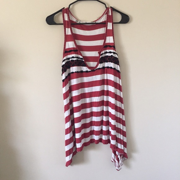 Chelsea and Violet Top size M