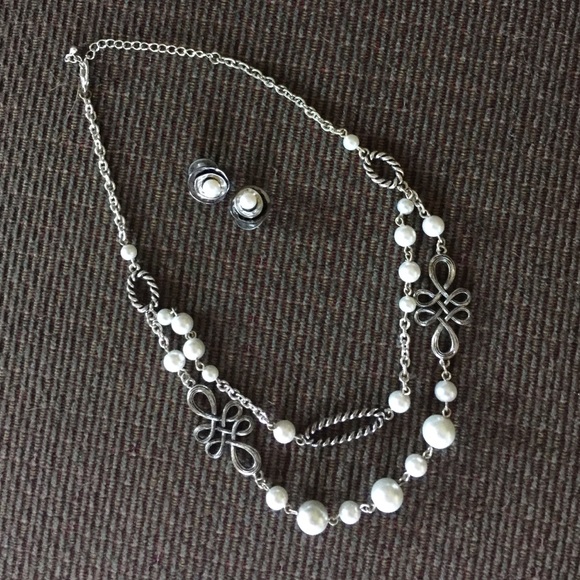 Earring/Necklace Set