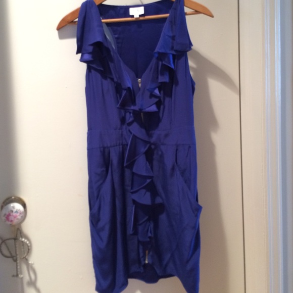 Cinched blue silk dress with ruffle and pockets - Picture 1 of 4
