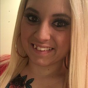 Meet your Posher, Brittany