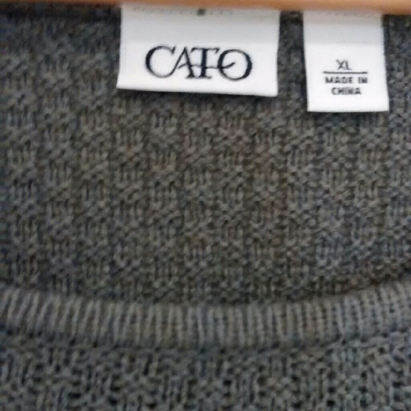 Sweater - Picture 3 of 3