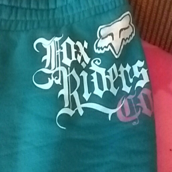 **traded**Fox sweat Capri's - Picture 2 of 4