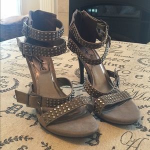 Sexy gray strappy heels