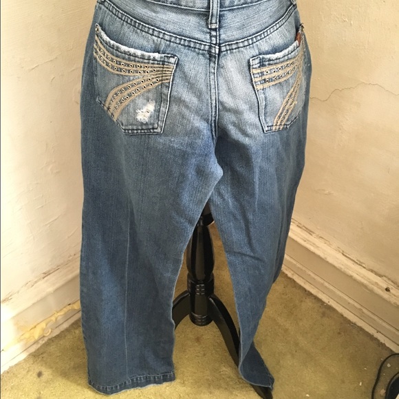 Size 28 7 for all mankind wide legged jeans