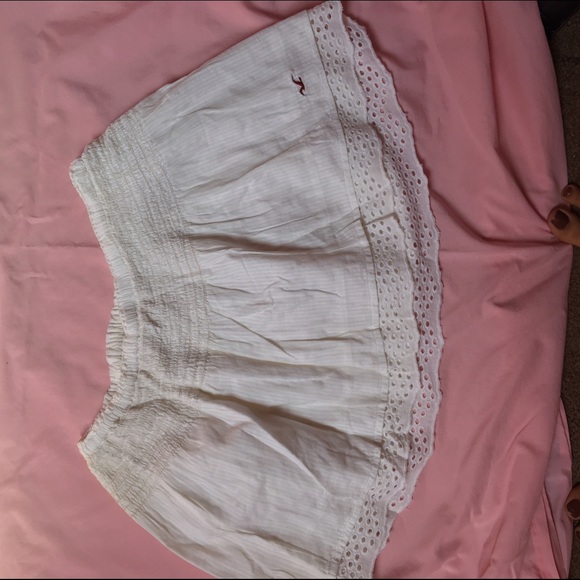 White hollister skirt