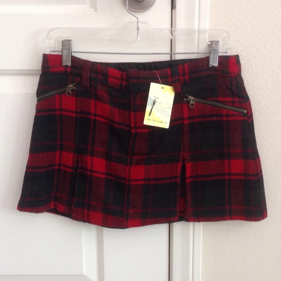 🎉 HOLIDAY SALE!! 🎉 Free People wool mini skirt