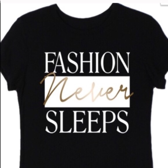 "Fashion Never Sleeps" T-Shirt - Picture 2 of 4