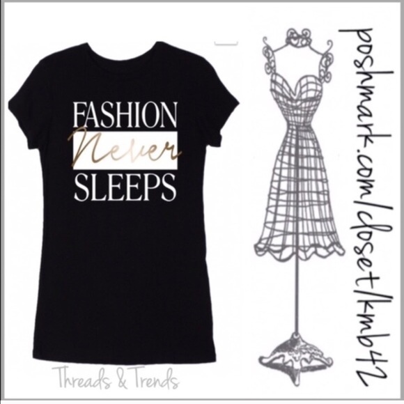 "Fashion Never Sleeps" T-Shirt - Picture 3 of 4