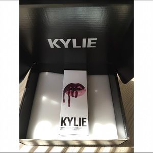 Kylie Lip Kit Kourt K