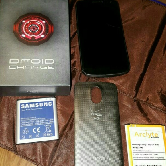 Verizon Samsung Bundle of 3 Phones - Picture 3 of 4