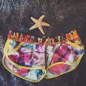 LIGIANA Boutique shorts "BEACHY & LEAFY"