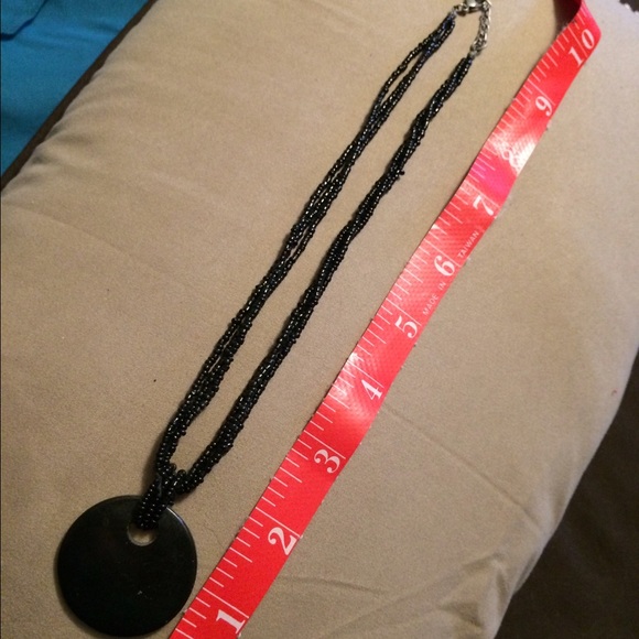 Beautiful Black Necklace. MUST BUNDLE - Picture 2 of 4