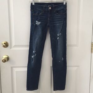 American Eagle distressed Jegging size 00 short