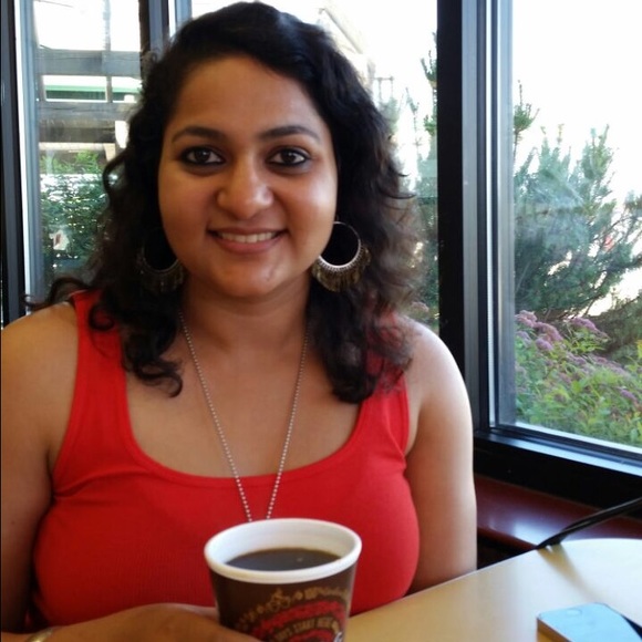 Meet your Posher, Leena