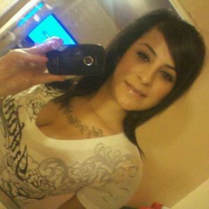 Meet your Posher, Nuvia