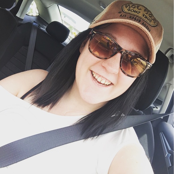 Meet your Posher, Shelly