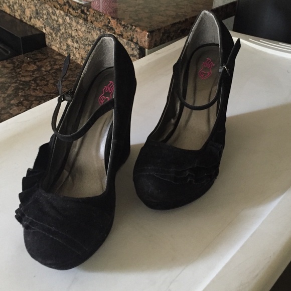 Torrid wedges