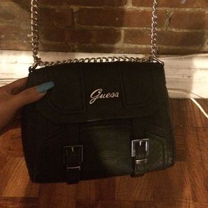 A black Guess Satchel❤️