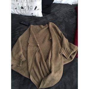Baggy brown cardigan