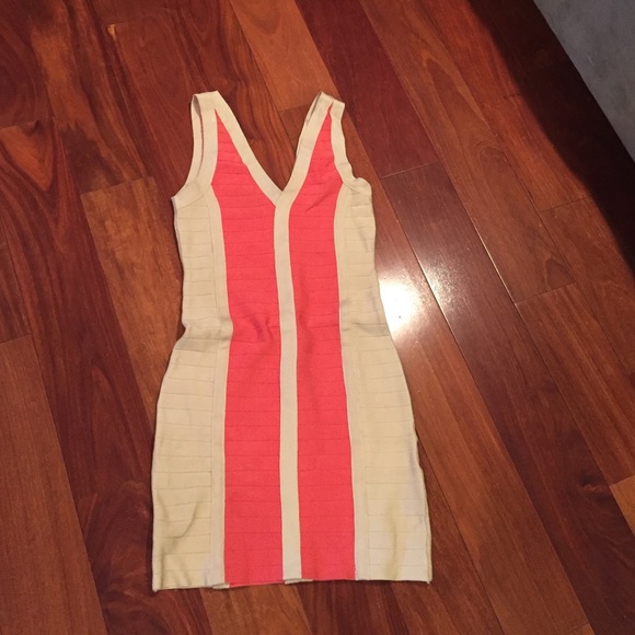 BeBe pink bodycon dress! 💓 Spring formal