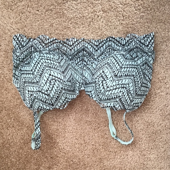 NWOT lace pattern PINK bra - Picture 1 of 4