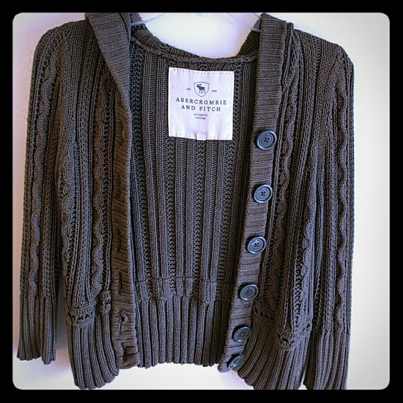 Cropped Brown Sweater with Jumbo Buttons & Hoodie