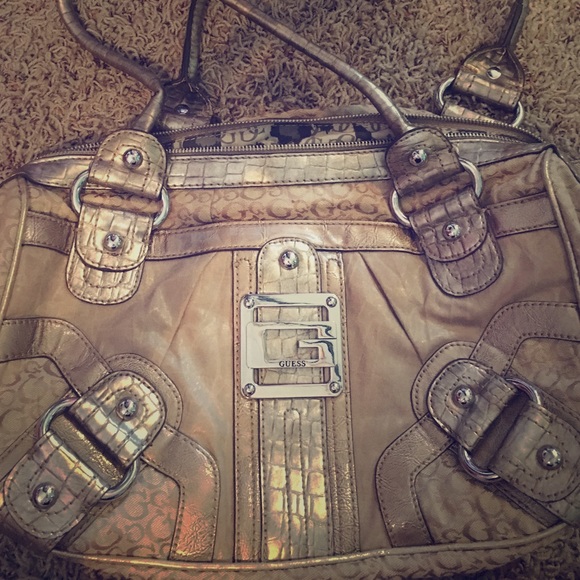 Guess purse