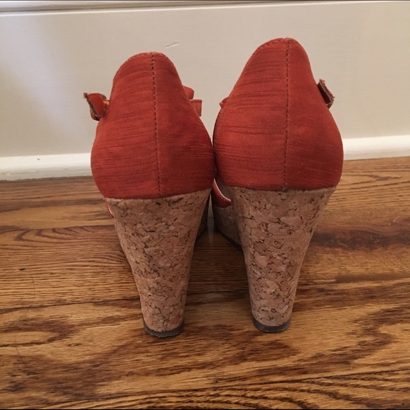 Steve Madden Rosebud Wedges - Picture 3 of 3