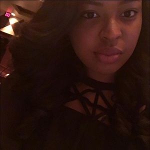 Meet your Posher, Alayna