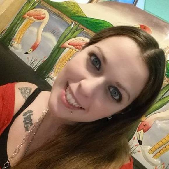 Meet your Posher, Ashley