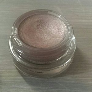 MAC paint pot