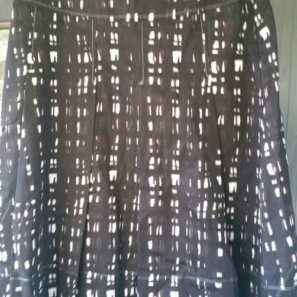 New York & Company Flare Pleated  Skirt NWT Sz6