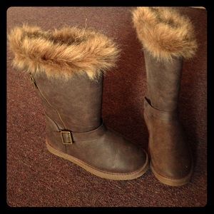 Justfab Faux leather fur-trimmed boots