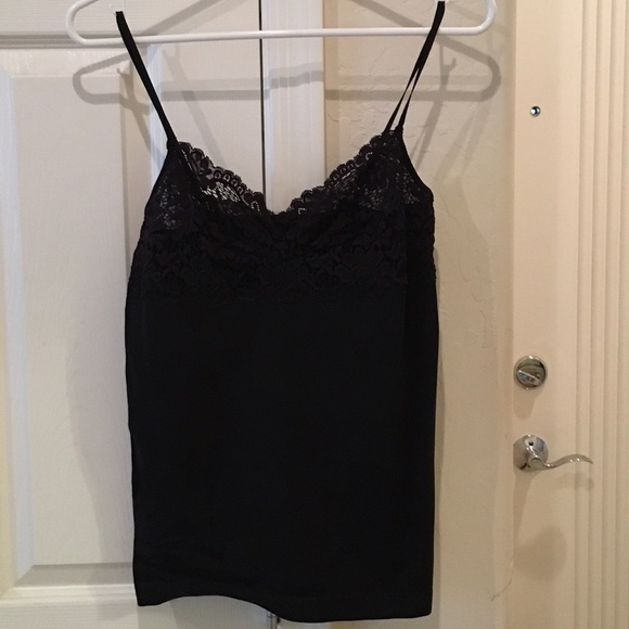 Banana Republic Tops - BANANA REPUBLIC CAMISOLE