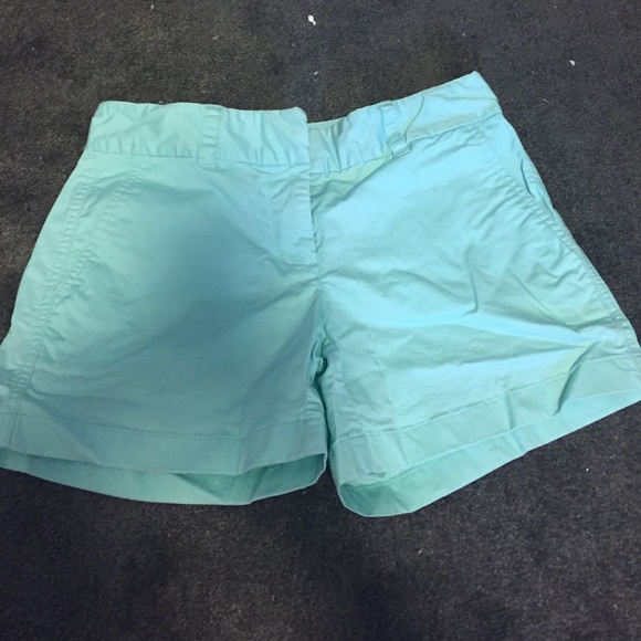 Light blue vineyard vines shorts