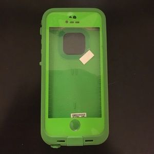 iPhone 5/5s green life-proof case!