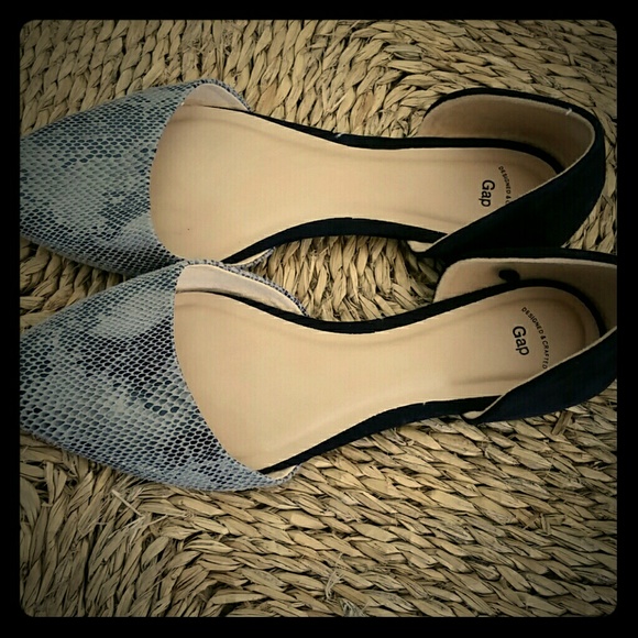 Brand New Gap Flats