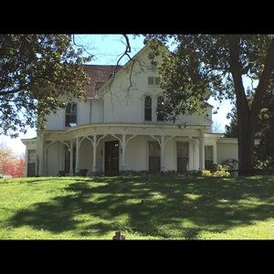 Meet your Posher, Sherry