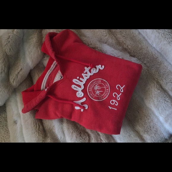 Brand New Hollister sweater