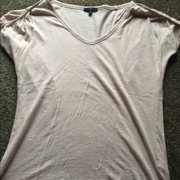 Gap shirt