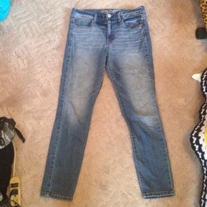 American Eagle high waisted jeans