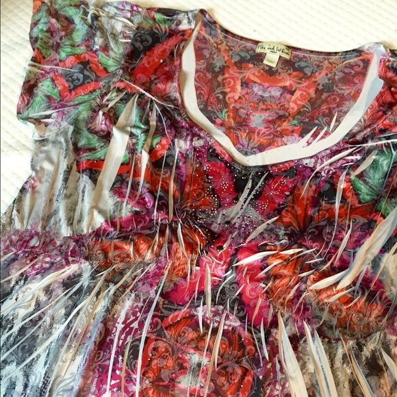 Live and Let Live Top