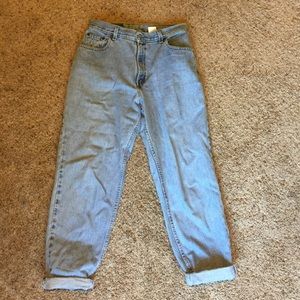 Levi's Mom Jeans ✨