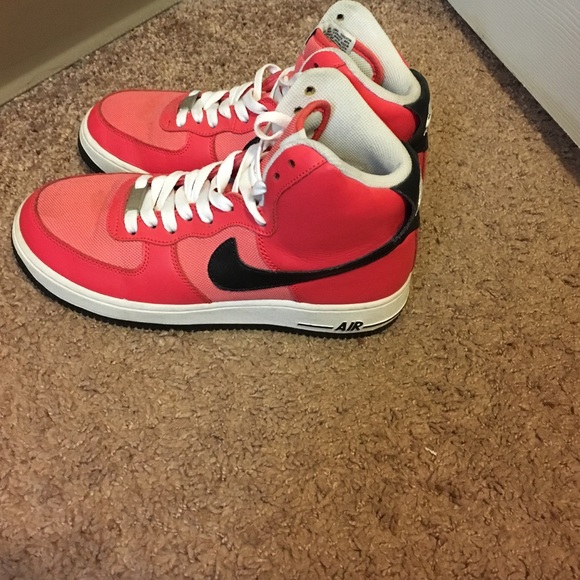 Nike Air Force I - Picture 2 of 4