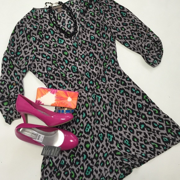 Charlie Jade Other - Printed Romper NWOT