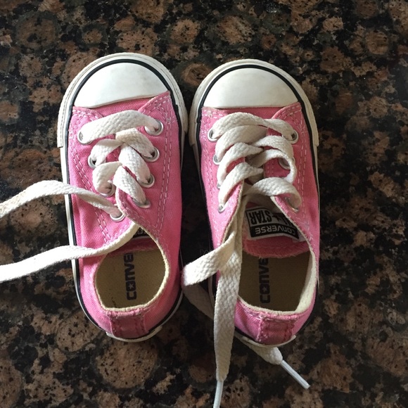 Pink converse