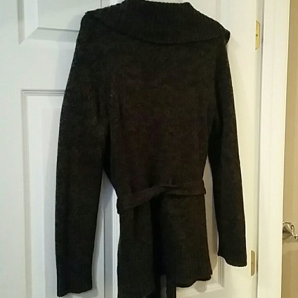 Sweater - Picture 3 of 3