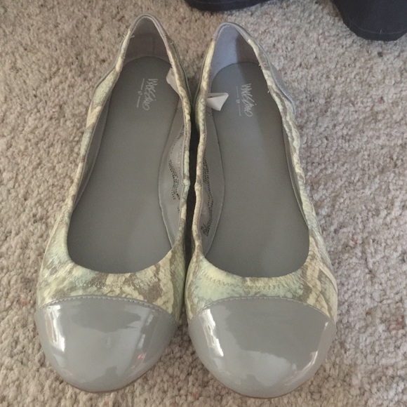 Python flats - Picture 2 of 4