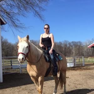 Meet your Posher, Angie